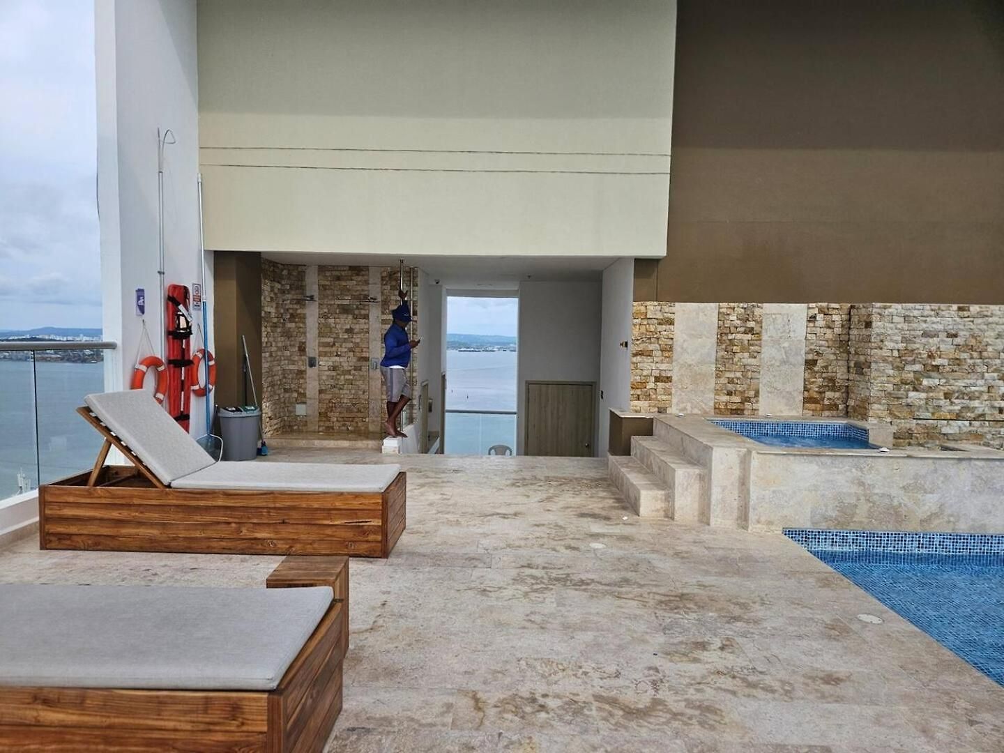 Apartamento Spacious Loft - Rooftop Pool - Lego Gift