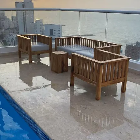 Spacious Loft - Rooftop Pool - Lego Gift